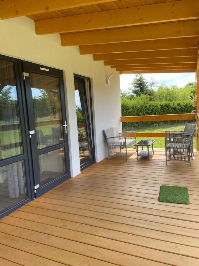 Bursztynowy Zakatek Villa Jezierzany Ngoại thất bức ảnh